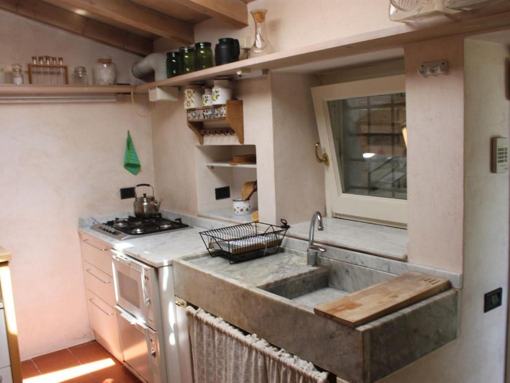 Cottage La Casa Del Pittore Reggimonti 외부 사진