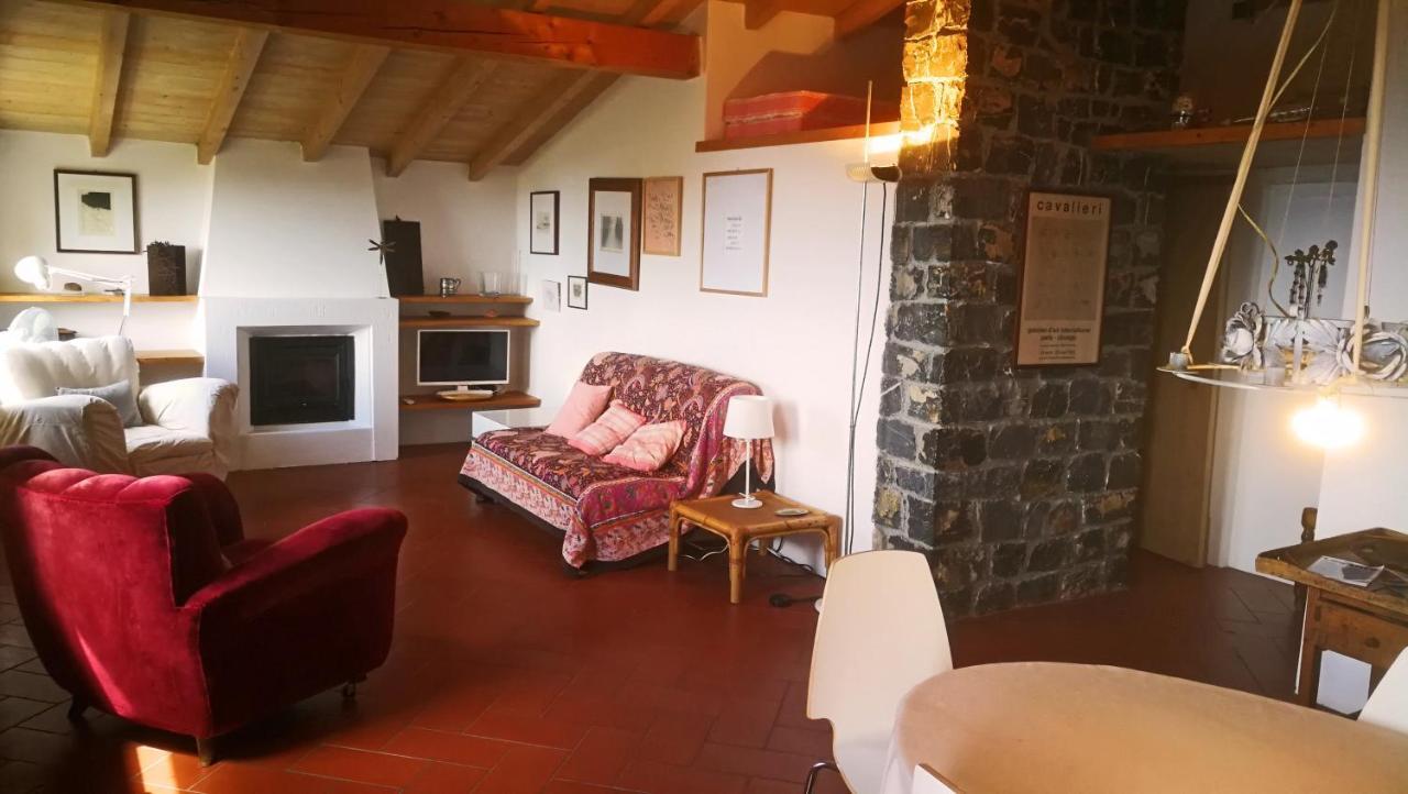 Cottage La Casa Del Pittore Reggimonti 외부 사진