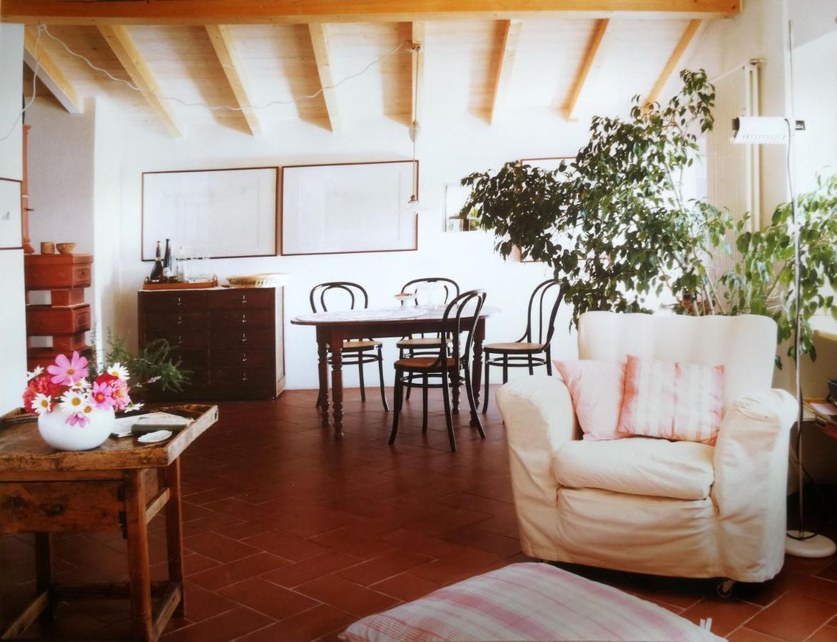Cottage La Casa Del Pittore Reggimonti 외부 사진